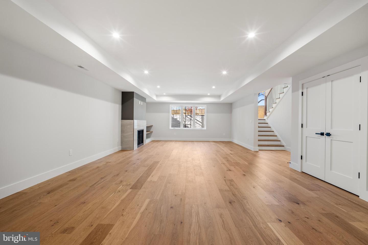 8023 LEWINSVILLE RD, MCLEAN, Virginia 22102, 6 Bedrooms Bedrooms, ,6 BathroomsBathrooms,Residential,For sale,8023 LEWINSVILLE RD,VAFX2277936 MLS # VAFX2277936 8023 LEWINSVILLE RD, MCLEAN, Virginia 22102, 6 Bedrooms Bedrooms, ,6 BathroomsBathrooms,Residential,For sale,8023 LEWINSVILLE RD,VAFX2277936 MLS # VAFX2277936