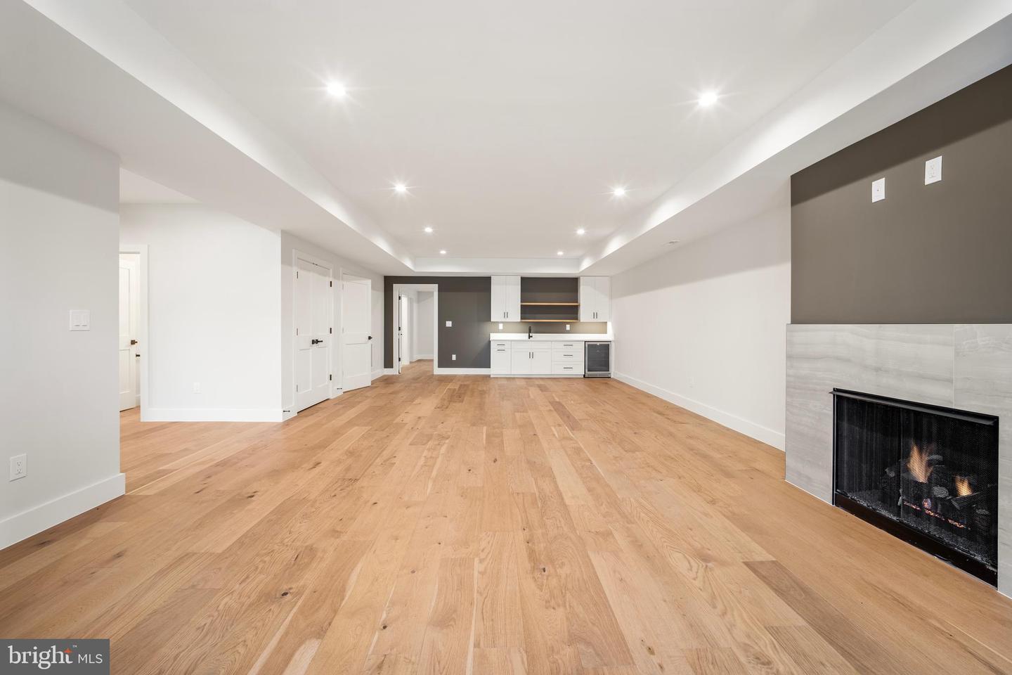 8023 LEWINSVILLE RD, MCLEAN, Virginia 22102, 6 Bedrooms Bedrooms, ,6 BathroomsBathrooms,Residential,For sale,8023 LEWINSVILLE RD,VAFX2277936 MLS # VAFX2277936 8023 LEWINSVILLE RD, MCLEAN, Virginia 22102, 6 Bedrooms Bedrooms, ,6 BathroomsBathrooms,Residential,For sale,8023 LEWINSVILLE RD,VAFX2277936 MLS # VAFX2277936