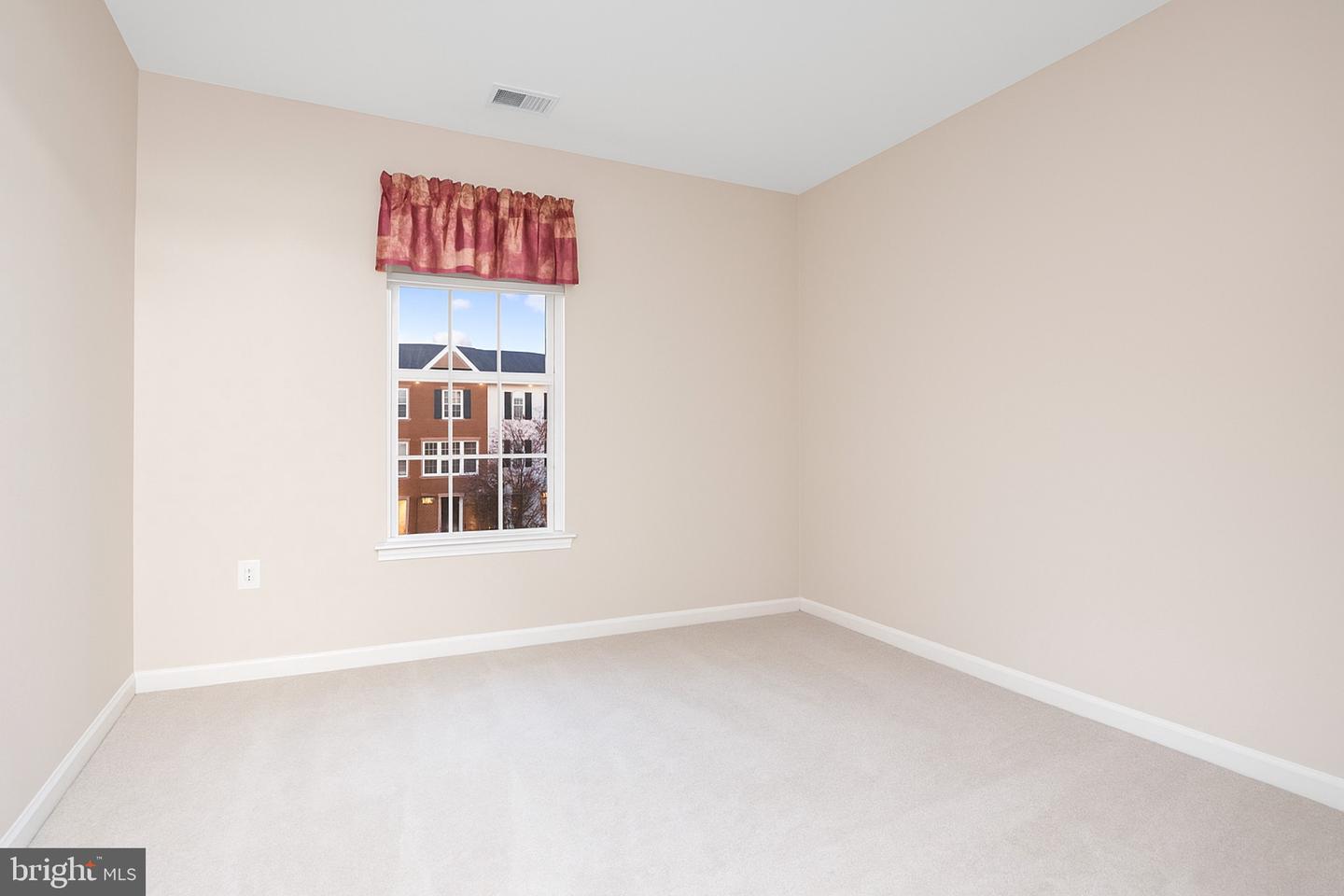 113 PITTMAN, STEPHENS CITY, Virginia 22655, 3 Bedrooms Bedrooms, ,2 BathroomsBathrooms,Residential,For sale,113 PITTMAN,VAFV2037876 MLS # VAFV2037876 113 PITTMAN, STEPHENS CITY, Virginia 22655, 3 Bedrooms Bedrooms, ,2 BathroomsBathrooms,Residential,For sale,113 PITTMAN,VAFV2037876 MLS # VAFV2037876