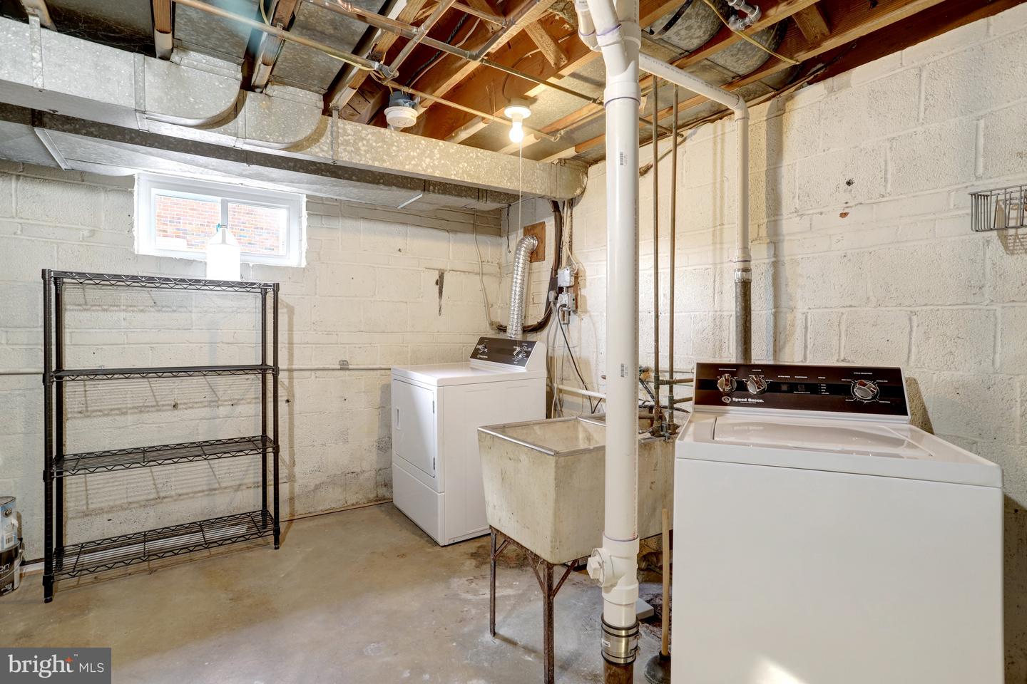 115 S INGRAM ST, ALEXANDRIA, Virginia 22304, 2 Bedrooms Bedrooms, ,1 BathroomBathrooms,Residential,For sale,115 S INGRAM ST,VAAX2051520 MLS # VAAX2051520