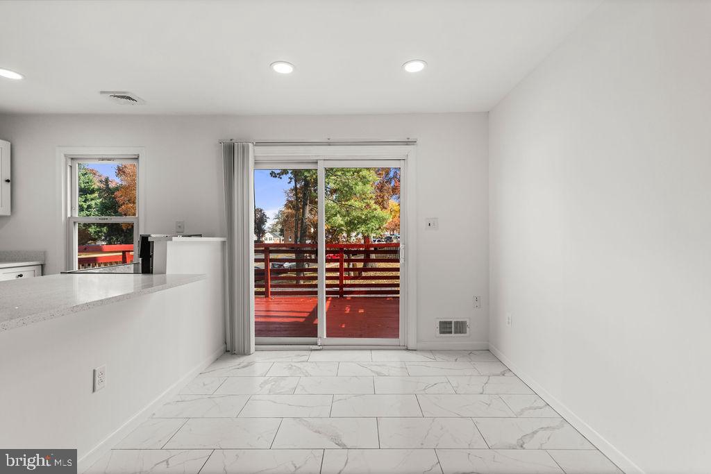 2903 WILLIAMSBURG CT, WOODBRIDGE, Virginia 22191, 3 Bedrooms Bedrooms, ,1 BathroomBathrooms,Residential,For sale,2903 WILLIAMSBURG CT,VAPW2107338 MLS # VAPW2107338 2903 WILLIAMSBURG CT, WOODBRIDGE, Virginia 22191, 3 Bedrooms Bedrooms, ,1 BathroomBathrooms,Residential,For sale,2903 WILLIAMSBURG CT,VAPW2107338 MLS # VAPW2107338