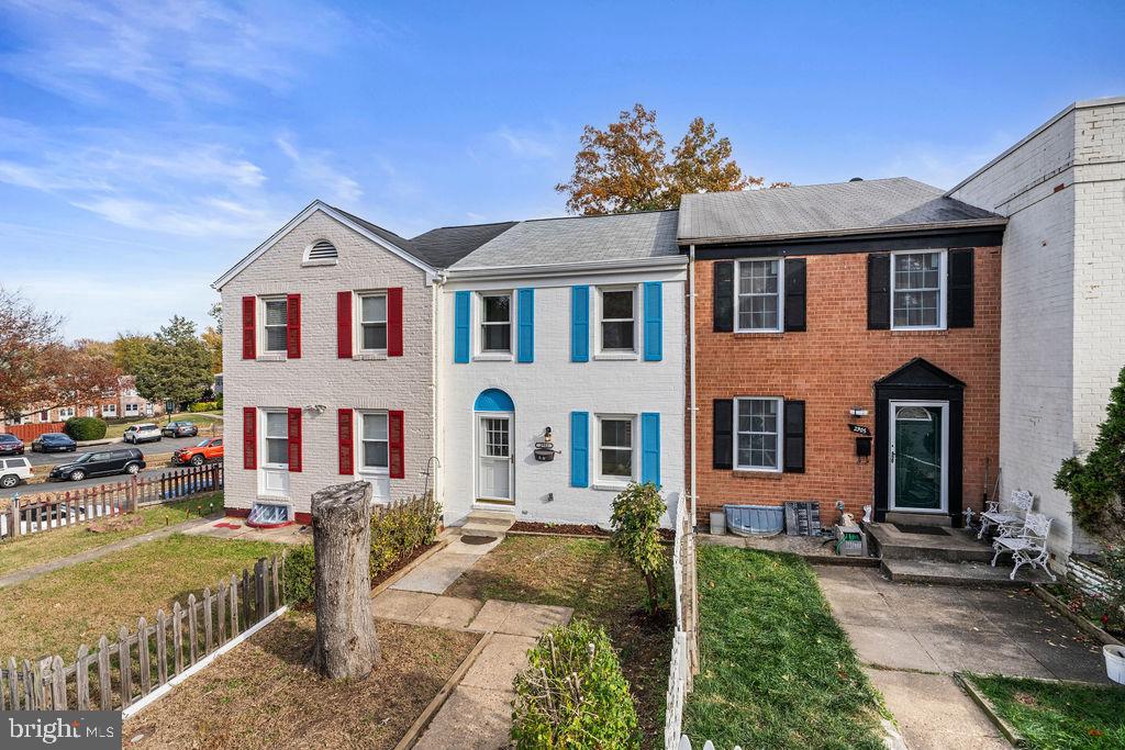 2903 WILLIAMSBURG CT, WOODBRIDGE, Virginia 22191, 3 Bedrooms Bedrooms, ,1 BathroomBathrooms,Residential,For sale,2903 WILLIAMSBURG CT,VAPW2107338 MLS # VAPW2107338 2903 WILLIAMSBURG CT, WOODBRIDGE, Virginia 22191, 3 Bedrooms Bedrooms, ,1 BathroomBathrooms,Residential,For sale,2903 WILLIAMSBURG CT,VAPW2107338 MLS # VAPW2107338