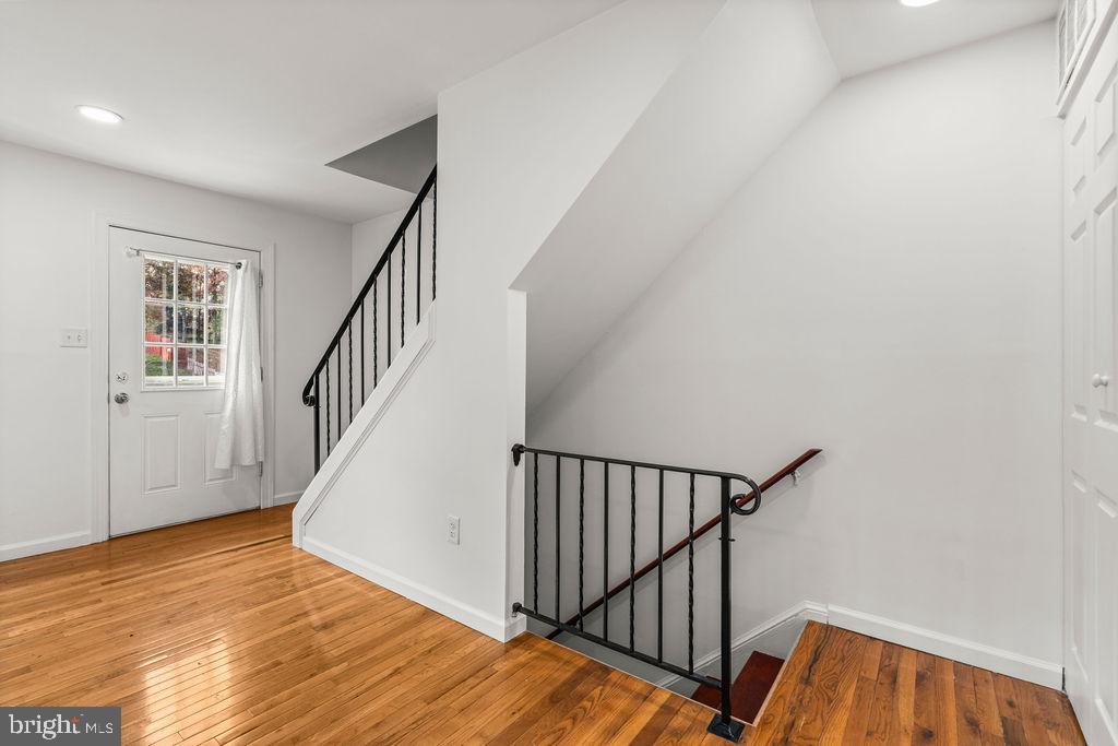 2903 WILLIAMSBURG CT, WOODBRIDGE, Virginia 22191, 3 Bedrooms Bedrooms, ,1 BathroomBathrooms,Residential,For sale,2903 WILLIAMSBURG CT,VAPW2107338 MLS # VAPW2107338 2903 WILLIAMSBURG CT, WOODBRIDGE, Virginia 22191, 3 Bedrooms Bedrooms, ,1 BathroomBathrooms,Residential,For sale,2903 WILLIAMSBURG CT,VAPW2107338 MLS # VAPW2107338