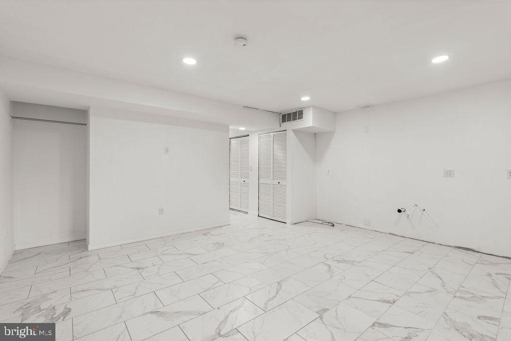 2903 WILLIAMSBURG CT, WOODBRIDGE, Virginia 22191, 3 Bedrooms Bedrooms, ,1 BathroomBathrooms,Residential,For sale,2903 WILLIAMSBURG CT,VAPW2107338 MLS # VAPW2107338 2903 WILLIAMSBURG CT, WOODBRIDGE, Virginia 22191, 3 Bedrooms Bedrooms, ,1 BathroomBathrooms,Residential,For sale,2903 WILLIAMSBURG CT,VAPW2107338 MLS # VAPW2107338