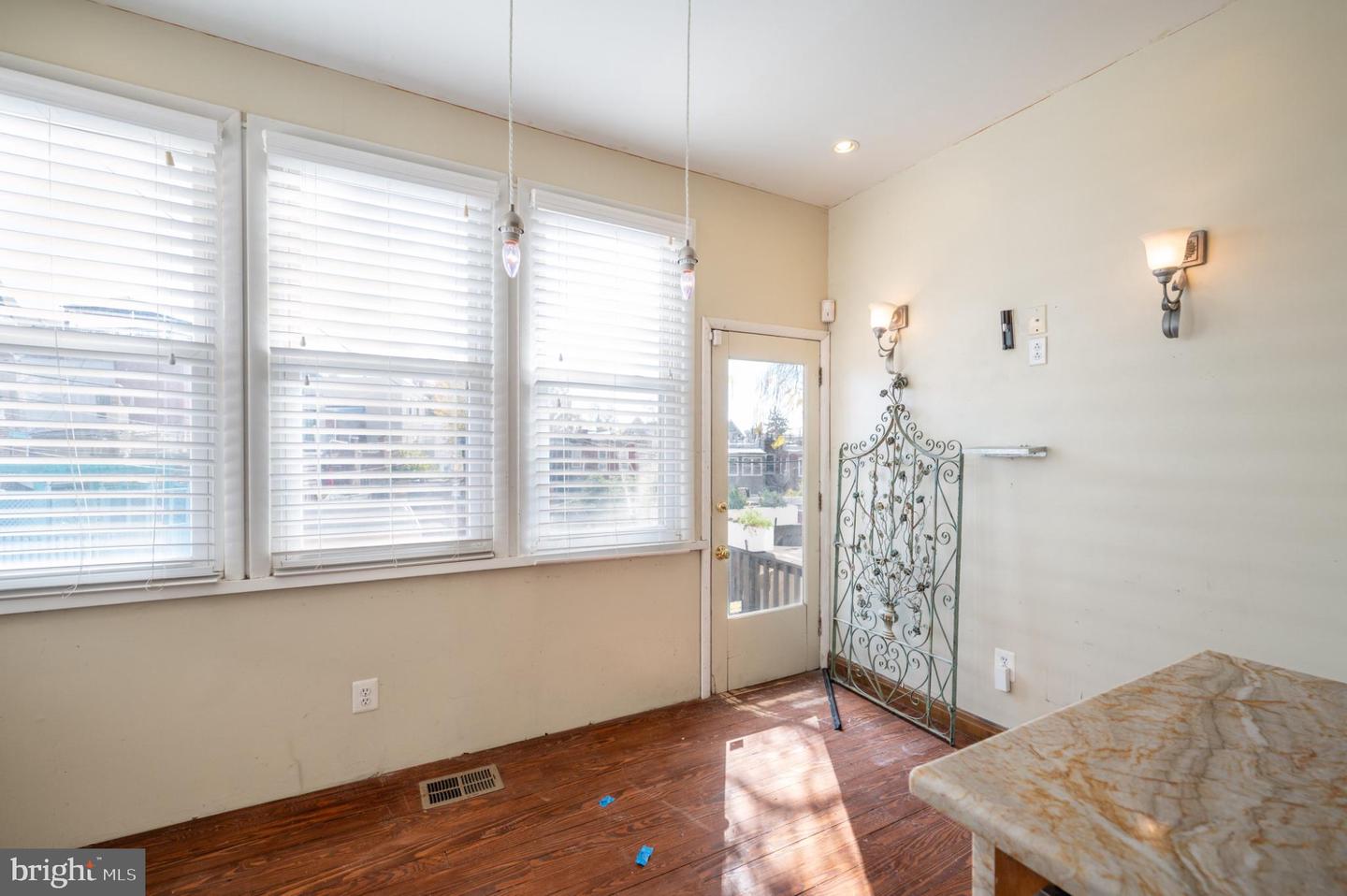 118 BRYANT ST NW, WASHINGTON, District Of Columbia 20001, 4 Bedrooms Bedrooms, 11 Rooms Rooms,3 BathroomsBathrooms,Residential,For sale,118 BRYANT ST NW,DCDC2230568 MLS # DCDC2230568 118 BRYANT ST NW, WASHINGTON, District Of Columbia 20001, 4 Bedrooms Bedrooms, 11 Rooms Rooms,3 BathroomsBathrooms,Residential,For sale,118 BRYANT ST NW,DCDC2230568 MLS # DCDC2230568