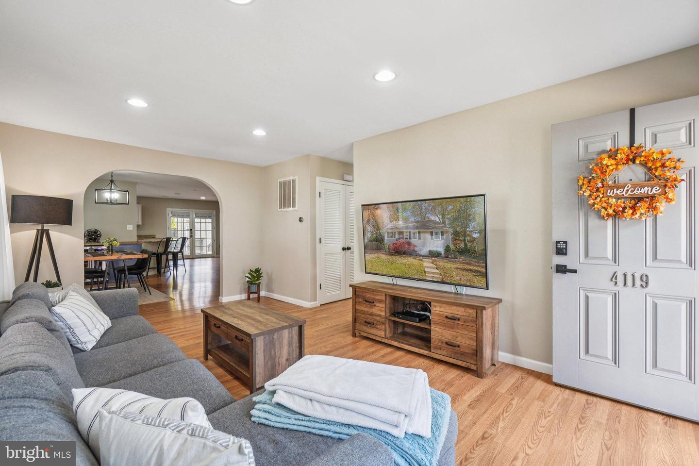 4119 FAIRFAX ST, FAIRFAX, Virginia 22030, 4 Bedrooms Bedrooms, 7 Rooms Rooms,2 BathroomsBathrooms,Residential,For sale,4119 FAIRFAX ST,VAFC2007306 MLS # VAFC2007306 4119 FAIRFAX ST, FAIRFAX, Virginia 22030, 4 Bedrooms Bedrooms, 7 Rooms Rooms,2 BathroomsBathrooms,Residential,For sale,4119 FAIRFAX ST,VAFC2007306 MLS # VAFC2007306