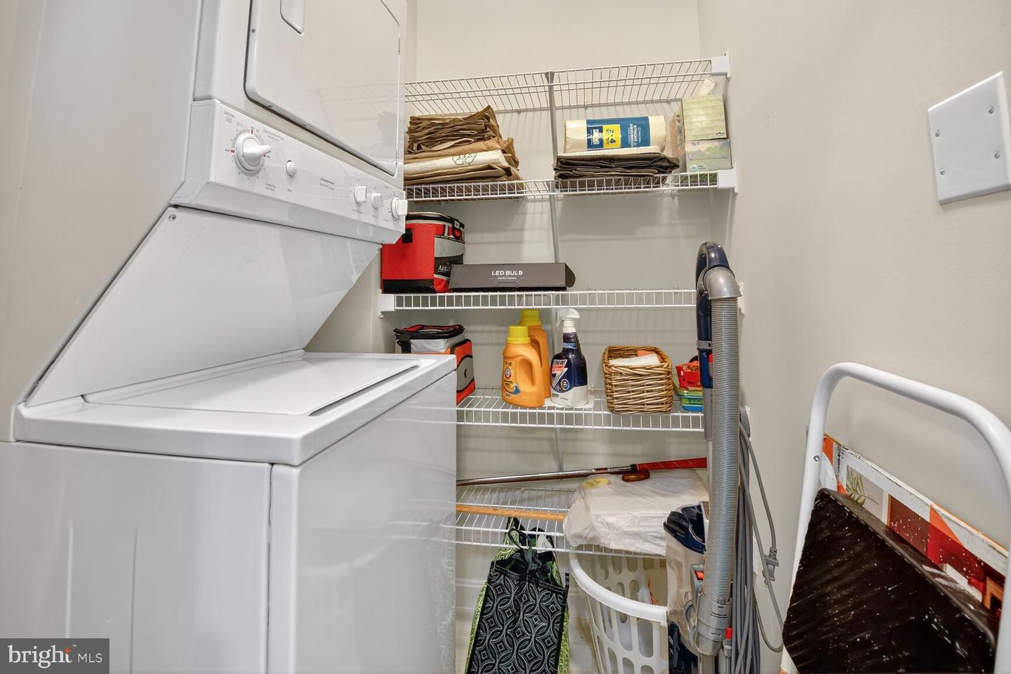 19355 CYPRESS RIDGE TER #503, LEESBURG, Virginia 20176, 2 Bedrooms Bedrooms, 9 Rooms Rooms,2 BathroomsBathrooms,Residential,For sale,19355 CYPRESS RIDGE TER #503,VALO2110636 MLS # VALO2110636 19355 CYPRESS RIDGE TER #503, LEESBURG, Virginia 20176, 2 Bedrooms Bedrooms, 9 Rooms Rooms,2 BathroomsBathrooms,Residential,For sale,19355 CYPRESS RIDGE TER #503,VALO2110636 MLS # VALO2110636