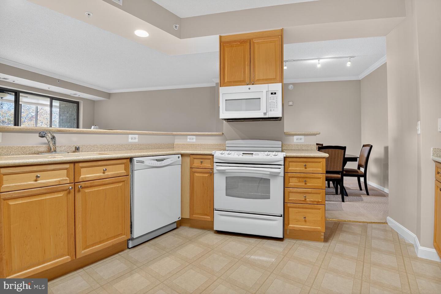 19355 CYPRESS RIDGE TER #503, LEESBURG, Virginia 20176, 2 Bedrooms Bedrooms, 9 Rooms Rooms,2 BathroomsBathrooms,Residential,For sale,19355 CYPRESS RIDGE TER #503,VALO2110636 MLS # VALO2110636 19355 CYPRESS RIDGE TER #503, LEESBURG, Virginia 20176, 2 Bedrooms Bedrooms, 9 Rooms Rooms,2 BathroomsBathrooms,Residential,For sale,19355 CYPRESS RIDGE TER #503,VALO2110636 MLS # VALO2110636