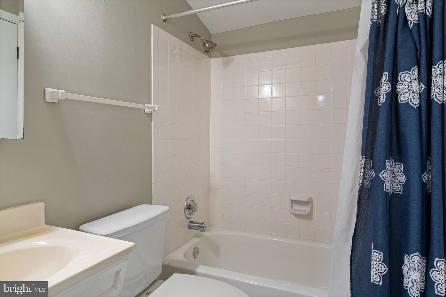 6016 PEPCO CT, WOODBRIDGE, Virginia 22193, 3 Bedrooms Bedrooms, 6 Rooms Rooms,2 BathroomsBathrooms,Residential,For sale,6016 PEPCO CT,VAPW2107366 MLS # VAPW2107366 6016 PEPCO CT, WOODBRIDGE, Virginia 22193, 3 Bedrooms Bedrooms, 6 Rooms Rooms,2 BathroomsBathrooms,Residential,For sale,6016 PEPCO CT,VAPW2107366 MLS # VAPW2107366