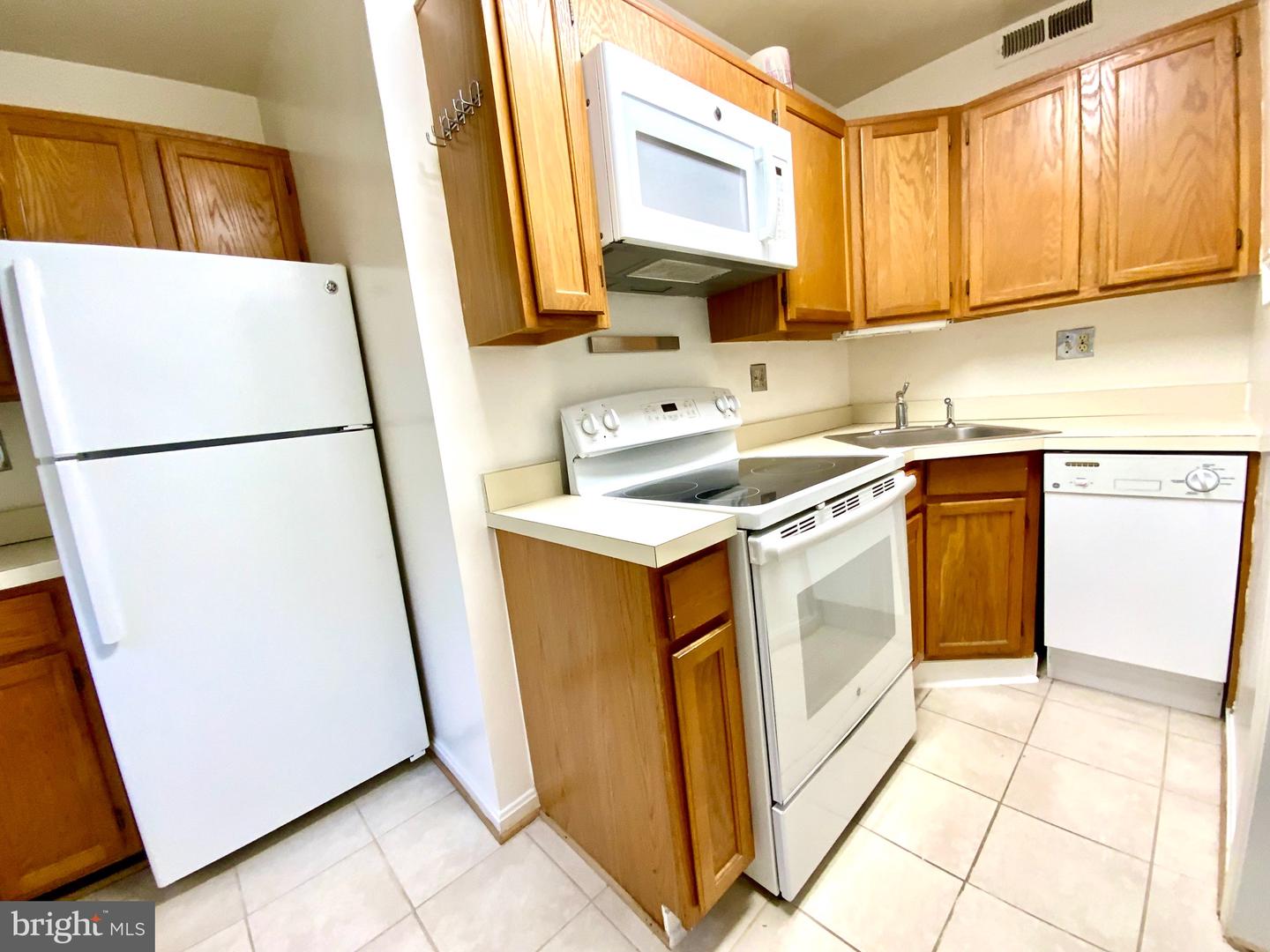 2007 KEY BLVD #589, ARLINGTON, Virginia 22201, 1 Bedroom Bedrooms, ,1 BathroomBathrooms,Residential,For sale,2007 KEY BLVD #589,VAAR2065766 MLS # VAAR2065766 2007 KEY BLVD #589, ARLINGTON, Virginia 22201, 1 Bedroom Bedrooms, ,1 BathroomBathrooms,Residential,For sale,2007 KEY BLVD #589,VAAR2065766 MLS # VAAR2065766