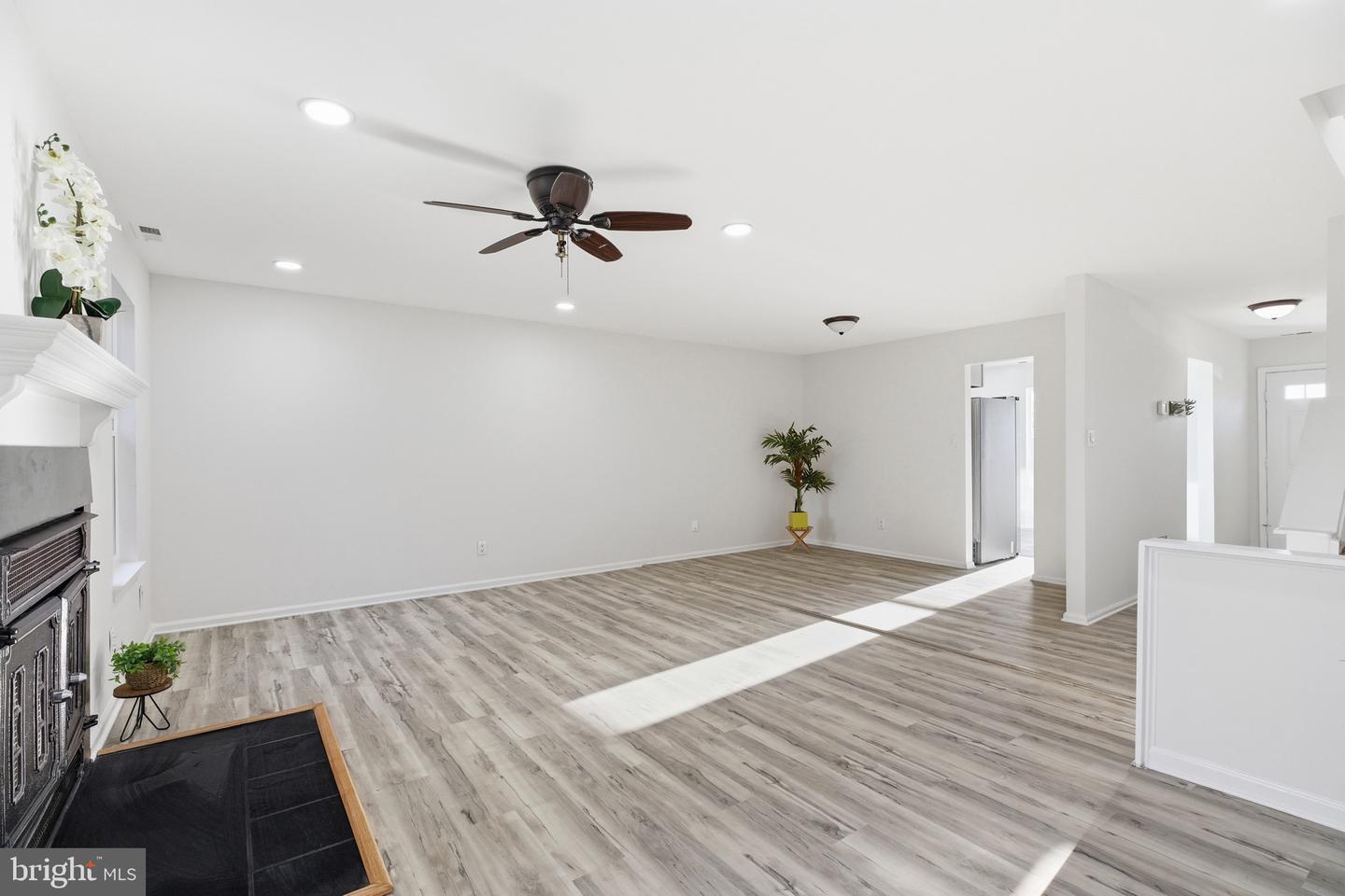 4127 WEEPING WILLOW CT #142-A, CHANTILLY, Virginia 20151, 3 Bedrooms Bedrooms, 3 Rooms Rooms,2 BathroomsBathrooms,Residential,For sale,4127 WEEPING WILLOW CT #142-A,VAFX2278060 MLS # VAFX2278060 4127 WEEPING WILLOW CT #142-A, CHANTILLY, Virginia 20151, 3 Bedrooms Bedrooms, 3 Rooms Rooms,2 BathroomsBathrooms,Residential,For sale,4127 WEEPING WILLOW CT #142-A,VAFX2278060 MLS # VAFX2278060