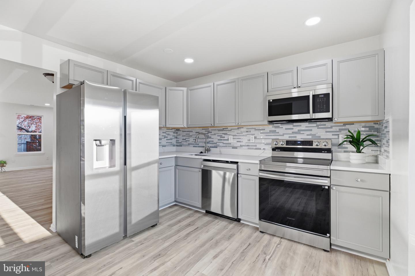 4127 WEEPING WILLOW CT #142-A, CHANTILLY, Virginia 20151, 3 Bedrooms Bedrooms, 3 Rooms Rooms,2 BathroomsBathrooms,Residential,For sale,4127 WEEPING WILLOW CT #142-A,VAFX2278060 MLS # VAFX2278060 4127 WEEPING WILLOW CT #142-A, CHANTILLY, Virginia 20151, 3 Bedrooms Bedrooms, 3 Rooms Rooms,2 BathroomsBathrooms,Residential,For sale,4127 WEEPING WILLOW CT #142-A,VAFX2278060 MLS # VAFX2278060