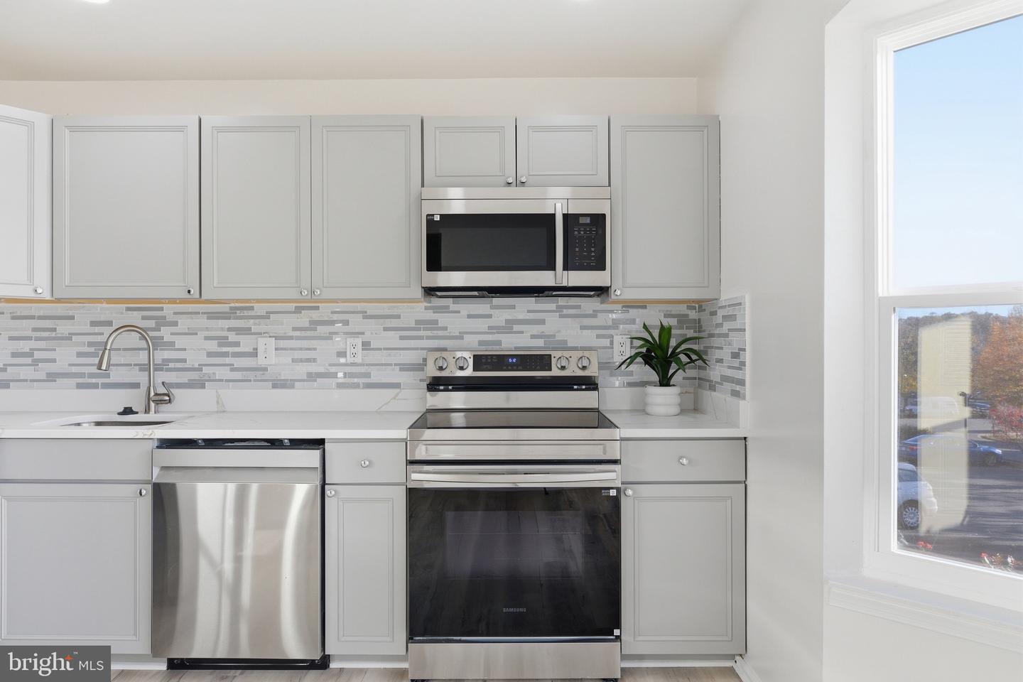 4127 WEEPING WILLOW CT #142-A, CHANTILLY, Virginia 20151, 3 Bedrooms Bedrooms, 3 Rooms Rooms,2 BathroomsBathrooms,Residential,For sale,4127 WEEPING WILLOW CT #142-A,VAFX2278060 MLS # VAFX2278060 4127 WEEPING WILLOW CT #142-A, CHANTILLY, Virginia 20151, 3 Bedrooms Bedrooms, 3 Rooms Rooms,2 BathroomsBathrooms,Residential,For sale,4127 WEEPING WILLOW CT #142-A,VAFX2278060 MLS # VAFX2278060