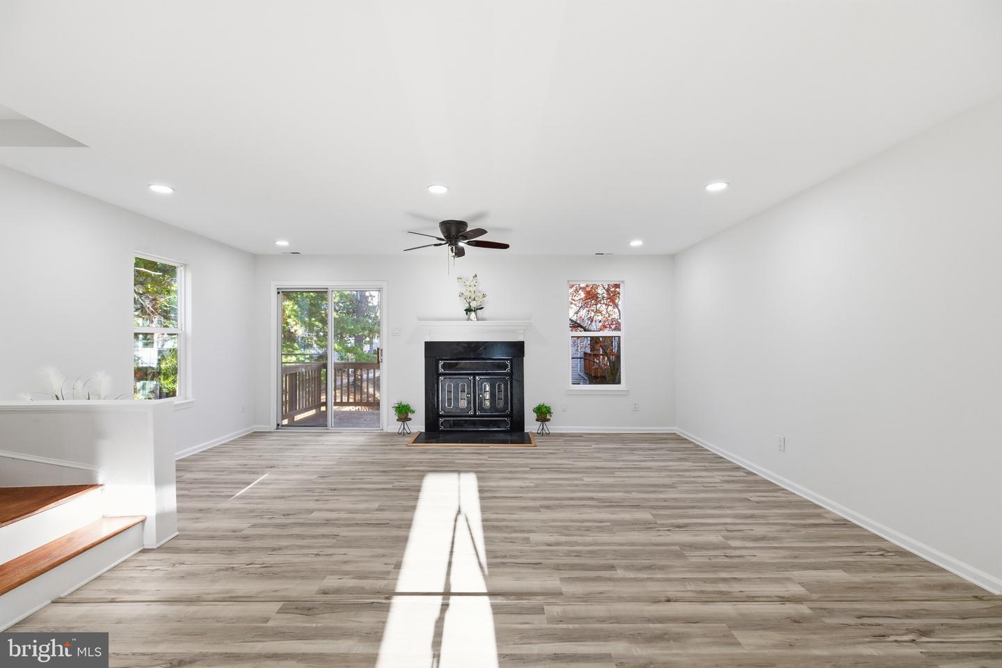 4127 WEEPING WILLOW CT #142-A, CHANTILLY, Virginia 20151, 3 Bedrooms Bedrooms, 3 Rooms Rooms,2 BathroomsBathrooms,Residential,For sale,4127 WEEPING WILLOW CT #142-A,VAFX2278060 MLS # VAFX2278060 4127 WEEPING WILLOW CT #142-A, CHANTILLY, Virginia 20151, 3 Bedrooms Bedrooms, 3 Rooms Rooms,2 BathroomsBathrooms,Residential,For sale,4127 WEEPING WILLOW CT #142-A,VAFX2278060 MLS # VAFX2278060