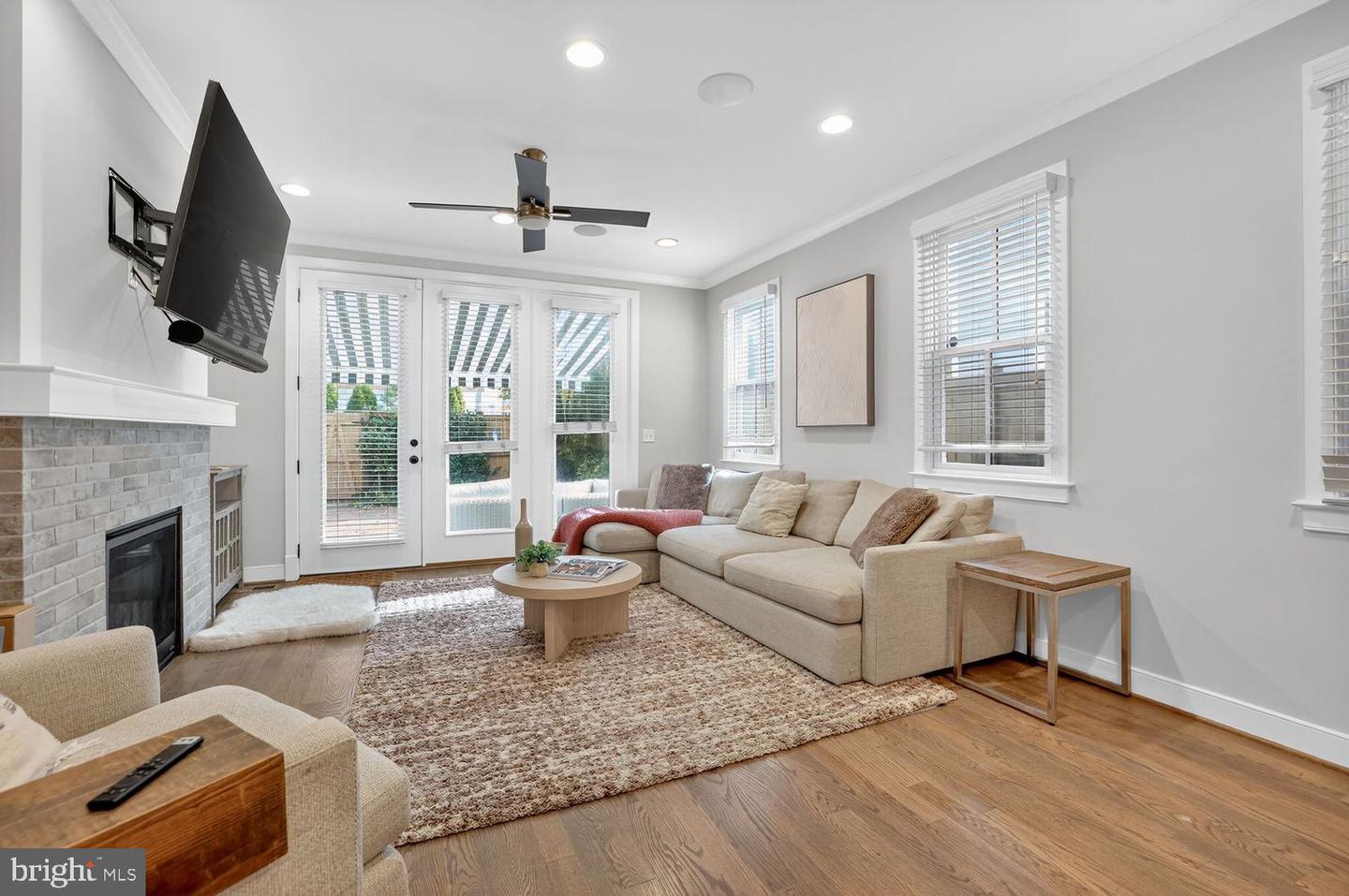 611 N COLUMBUS ST, ALEXANDRIA, Virginia 22314, 3 Bedrooms Bedrooms, ,3 BathroomsBathrooms,Residential,For sale,611 N COLUMBUS ST,VAAX2051554 MLS # VAAX2051554 611 N COLUMBUS ST, ALEXANDRIA, Virginia 22314, 3 Bedrooms Bedrooms, ,3 BathroomsBathrooms,Residential,For sale,611 N COLUMBUS ST,VAAX2051554 MLS # VAAX2051554