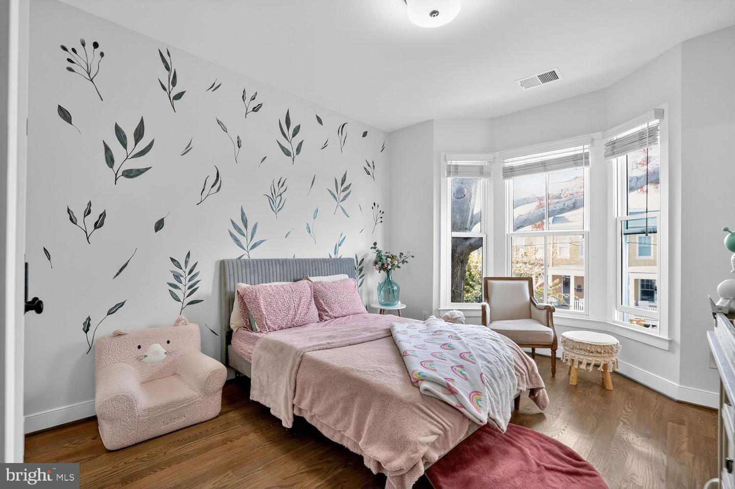 611 N COLUMBUS ST, ALEXANDRIA, Virginia 22314, 3 Bedrooms Bedrooms, ,3 BathroomsBathrooms,Residential,For sale,611 N COLUMBUS ST,VAAX2051554 MLS # VAAX2051554 611 N COLUMBUS ST, ALEXANDRIA, Virginia 22314, 3 Bedrooms Bedrooms, ,3 BathroomsBathrooms,Residential,For sale,611 N COLUMBUS ST,VAAX2051554 MLS # VAAX2051554