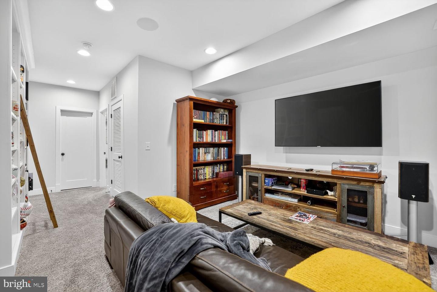 611 N COLUMBUS ST, ALEXANDRIA, Virginia 22314, 3 Bedrooms Bedrooms, ,3 BathroomsBathrooms,Residential,For sale,611 N COLUMBUS ST,VAAX2051554 MLS # VAAX2051554 611 N COLUMBUS ST, ALEXANDRIA, Virginia 22314, 3 Bedrooms Bedrooms, ,3 BathroomsBathrooms,Residential,For sale,611 N COLUMBUS ST,VAAX2051554 MLS # VAAX2051554