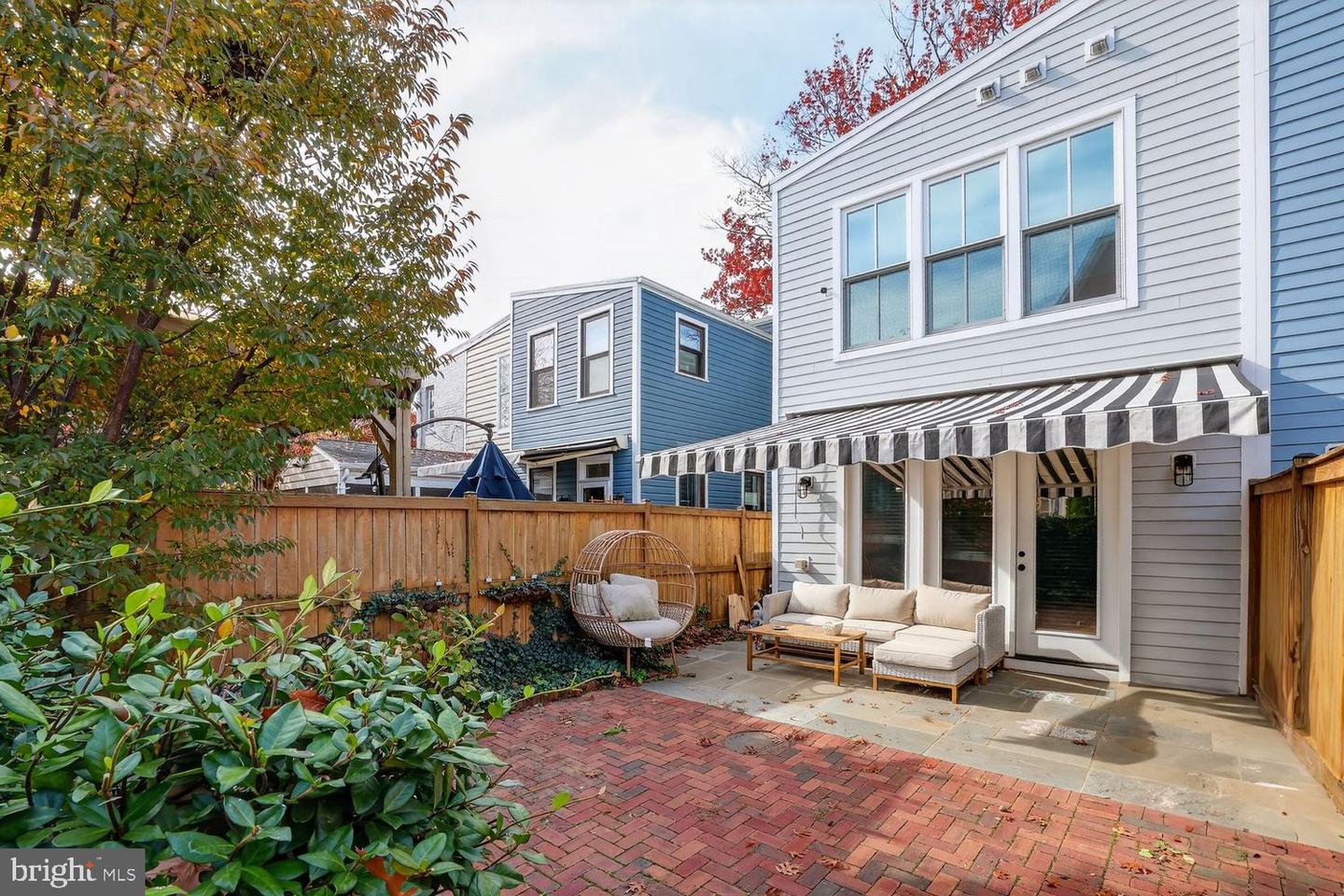 611 N COLUMBUS ST, ALEXANDRIA, Virginia 22314, 3 Bedrooms Bedrooms, ,3 BathroomsBathrooms,Residential,For sale,611 N COLUMBUS ST,VAAX2051554 MLS # VAAX2051554 611 N COLUMBUS ST, ALEXANDRIA, Virginia 22314, 3 Bedrooms Bedrooms, ,3 BathroomsBathrooms,Residential,For sale,611 N COLUMBUS ST,VAAX2051554 MLS # VAAX2051554