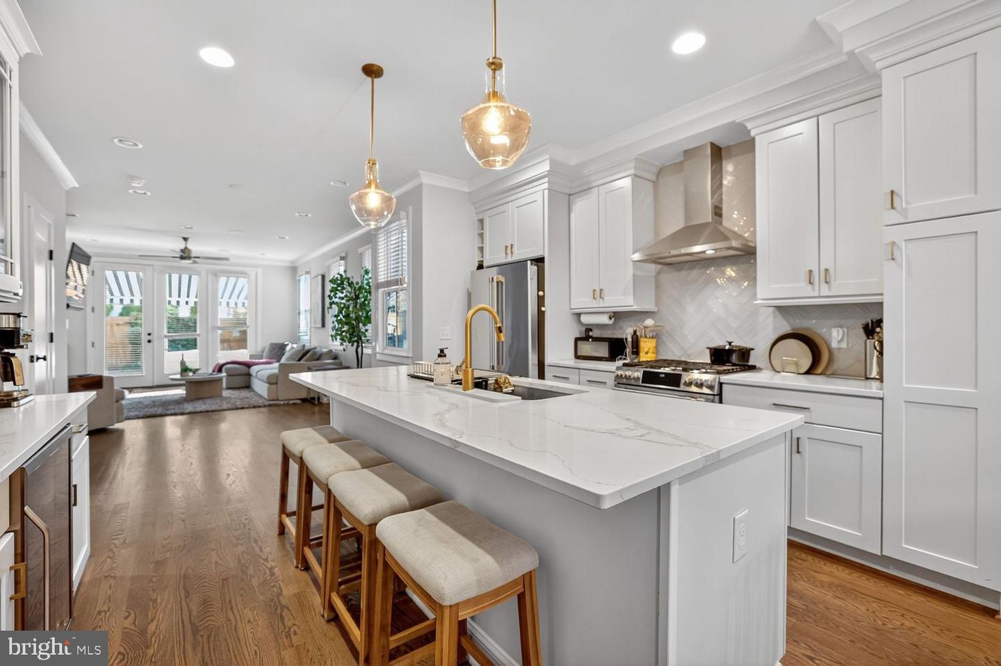 611 N COLUMBUS ST, ALEXANDRIA, Virginia 22314, 3 Bedrooms Bedrooms, ,3 BathroomsBathrooms,Residential,For sale,611 N COLUMBUS ST,VAAX2051554 MLS # VAAX2051554 611 N COLUMBUS ST, ALEXANDRIA, Virginia 22314, 3 Bedrooms Bedrooms, ,3 BathroomsBathrooms,Residential,For sale,611 N COLUMBUS ST,VAAX2051554 MLS # VAAX2051554