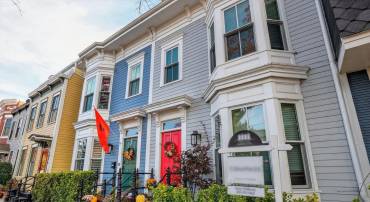 611 N COLUMBUS ST, ALEXANDRIA, Virginia 22314, 3 Bedrooms Bedrooms, ,3 BathroomsBathrooms,Residential,For sale,611 N COLUMBUS ST,VAAX2051554 MLS # VAAX2051554