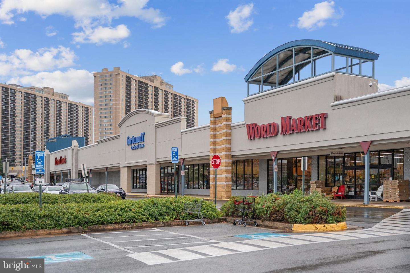 5300 COLUMBIA PIKE #315, ARLINGTON, Virginia 22204, 3 Bedrooms Bedrooms, ,2 BathroomsBathrooms,Residential,For sale,5300 COLUMBIA PIKE #315,VAAR2065774 MLS # VAAR2065774 5300 COLUMBIA PIKE #315, ARLINGTON, Virginia 22204, 3 Bedrooms Bedrooms, ,2 BathroomsBathrooms,Residential,For sale,5300 COLUMBIA PIKE #315,VAAR2065774 MLS # VAAR2065774