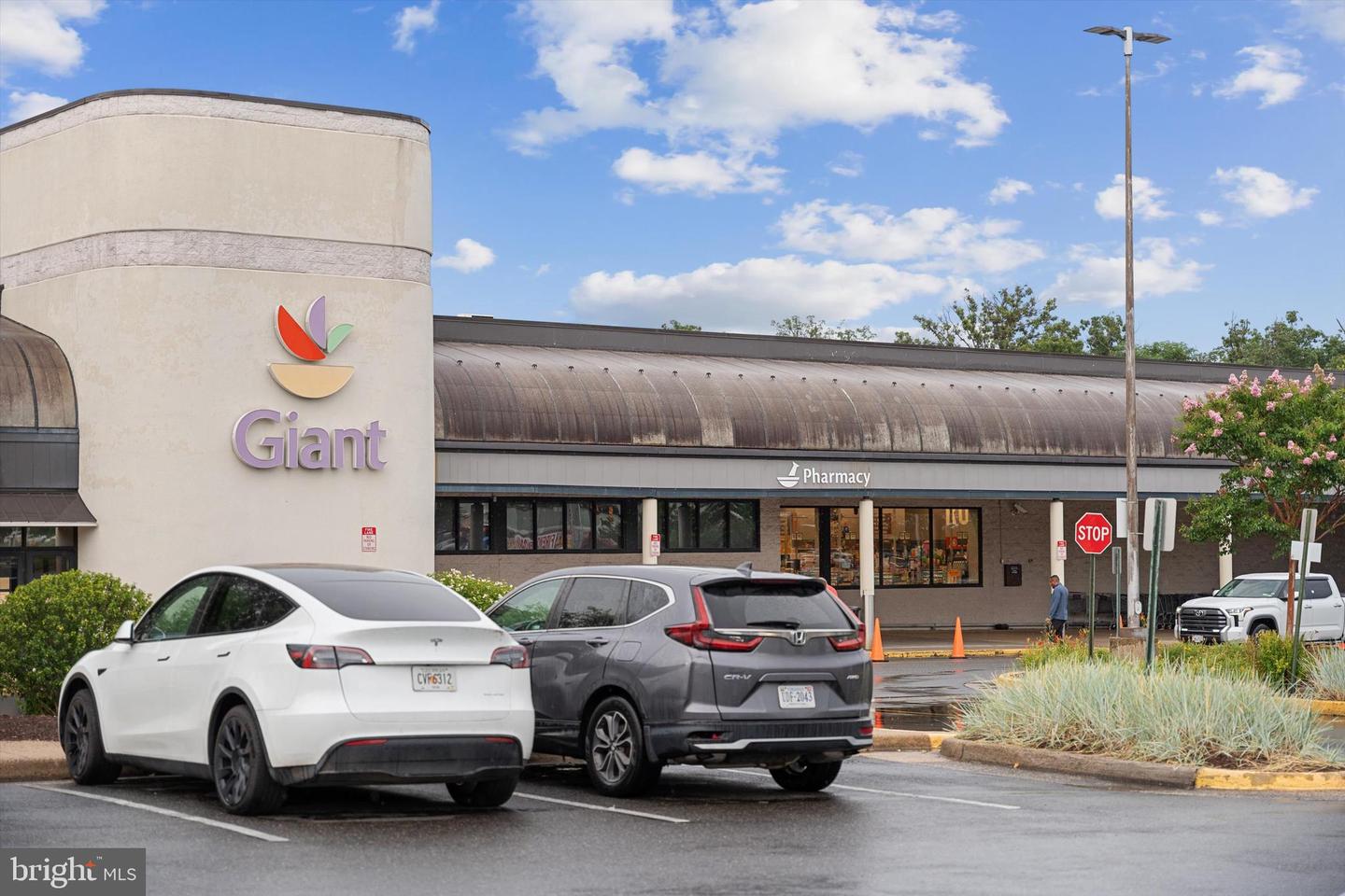 5300 COLUMBIA PIKE #315, ARLINGTON, Virginia 22204, 3 Bedrooms Bedrooms, ,2 BathroomsBathrooms,Residential,For sale,5300 COLUMBIA PIKE #315,VAAR2065774 MLS # VAAR2065774 5300 COLUMBIA PIKE #315, ARLINGTON, Virginia 22204, 3 Bedrooms Bedrooms, ,2 BathroomsBathrooms,Residential,For sale,5300 COLUMBIA PIKE #315,VAAR2065774 MLS # VAAR2065774