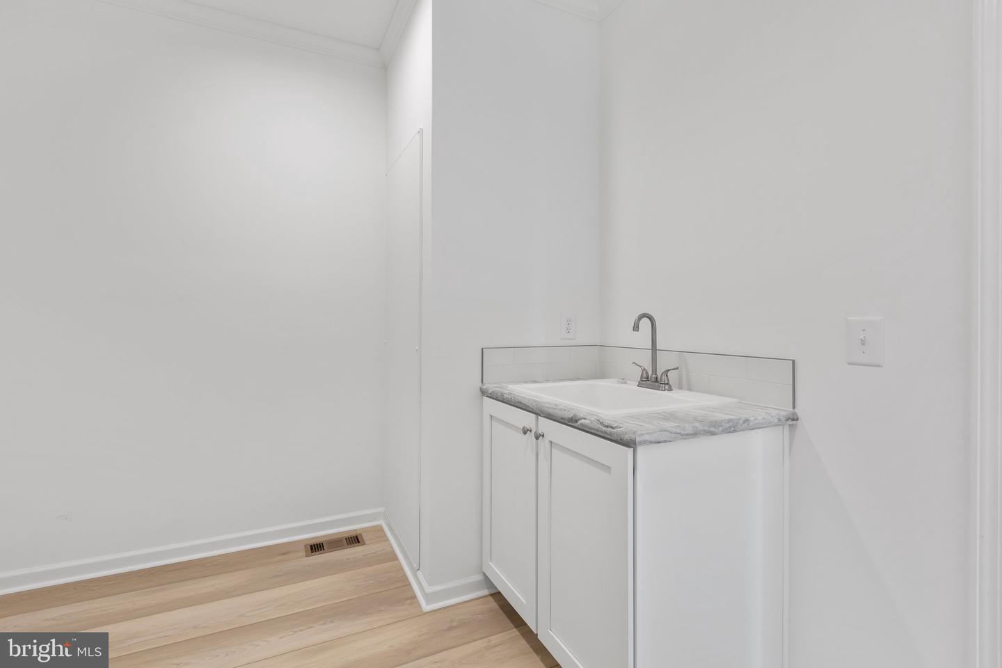 931 LEVI RD, GREEN BAY, Virginia 23942, 3 Bedrooms Bedrooms, 9 Rooms Rooms,2 BathroomsBathrooms,Residential,For sale,931 LEVI RD,VAPE2000034 MLS # VAPE2000034