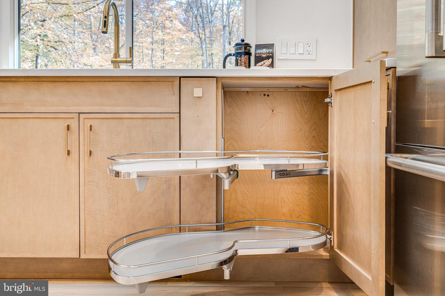 108 INTERPROMONTORY RD, GREAT FALLS, Virginia 22066, 5 Bedrooms Bedrooms, ,3 BathroomsBathrooms,Residential,For sale,108 INTERPROMONTORY RD,VAFX2232544 MLS # VAFX2232544 108 INTERPROMONTORY RD, GREAT FALLS, Virginia 22066, 5 Bedrooms Bedrooms, ,3 BathroomsBathrooms,Residential,For sale,108 INTERPROMONTORY RD,VAFX2232544 MLS # VAFX2232544