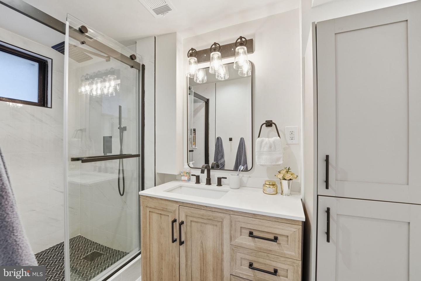 3662 VACATION LN, ARLINGTON, Virginia 22207, 4 Bedrooms Bedrooms, ,2 BathroomsBathrooms,Residential,For sale,3662 VACATION LN,VAAR2059136 MLS # VAAR2059136 3662 VACATION LN, ARLINGTON, Virginia 22207, 4 Bedrooms Bedrooms, ,2 BathroomsBathrooms,Residential,For sale,3662 VACATION LN,VAAR2059136 MLS # VAAR2059136