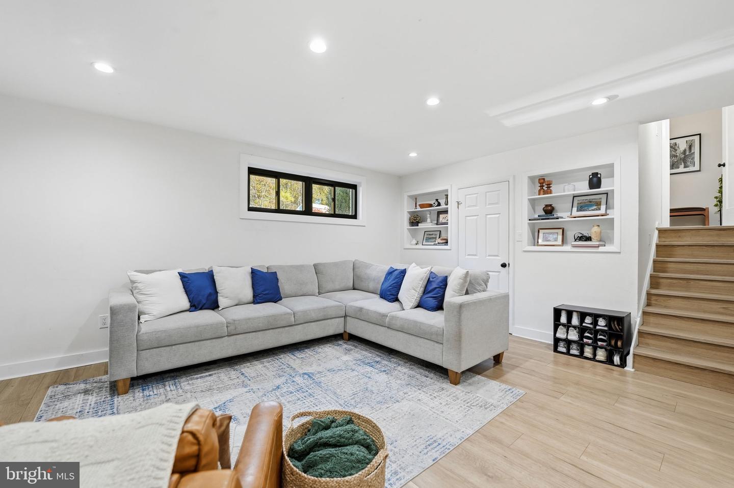 3662 VACATION LN, ARLINGTON, Virginia 22207, 4 Bedrooms Bedrooms, ,2 BathroomsBathrooms,Residential,For sale,3662 VACATION LN,VAAR2059136 MLS # VAAR2059136 3662 VACATION LN, ARLINGTON, Virginia 22207, 4 Bedrooms Bedrooms, ,2 BathroomsBathrooms,Residential,For sale,3662 VACATION LN,VAAR2059136 MLS # VAAR2059136