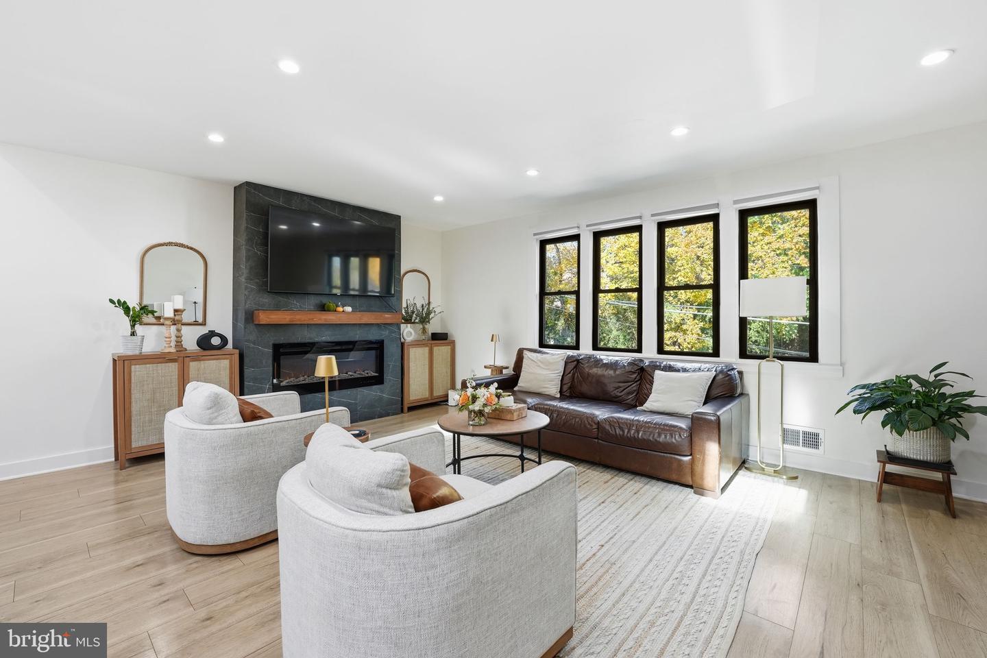 3662 VACATION LN, ARLINGTON, Virginia 22207, 4 Bedrooms Bedrooms, ,2 BathroomsBathrooms,Residential,For sale,3662 VACATION LN,VAAR2059136 MLS # VAAR2059136 3662 VACATION LN, ARLINGTON, Virginia 22207, 4 Bedrooms Bedrooms, ,2 BathroomsBathrooms,Residential,For sale,3662 VACATION LN,VAAR2059136 MLS # VAAR2059136