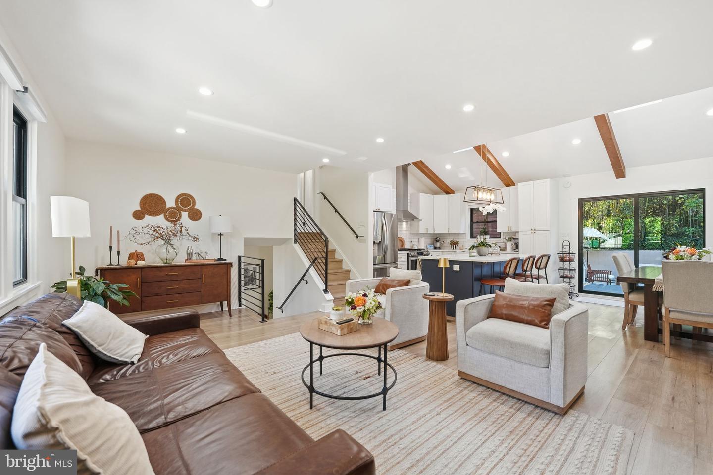 3662 VACATION LN, ARLINGTON, Virginia 22207, 4 Bedrooms Bedrooms, ,2 BathroomsBathrooms,Residential,For sale,3662 VACATION LN,VAAR2059136 MLS # VAAR2059136 3662 VACATION LN, ARLINGTON, Virginia 22207, 4 Bedrooms Bedrooms, ,2 BathroomsBathrooms,Residential,For sale,3662 VACATION LN,VAAR2059136 MLS # VAAR2059136