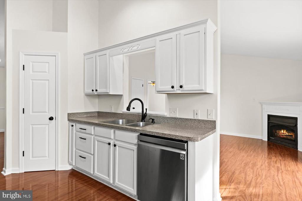 3712 W GLEN DOWER DR, FREDERICKSBURG, Virginia 22408, 3 Bedrooms Bedrooms, ,2 BathroomsBathrooms,Residential,3712 W GLEN DOWER DR,VASP2036908 MLS # VASP2036908