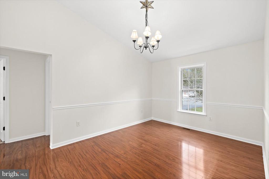 3712 W GLEN DOWER DR, FREDERICKSBURG, Virginia 22408, 3 Bedrooms Bedrooms, ,2 BathroomsBathrooms,Residential,3712 W GLEN DOWER DR,VASP2036908 MLS # VASP2036908