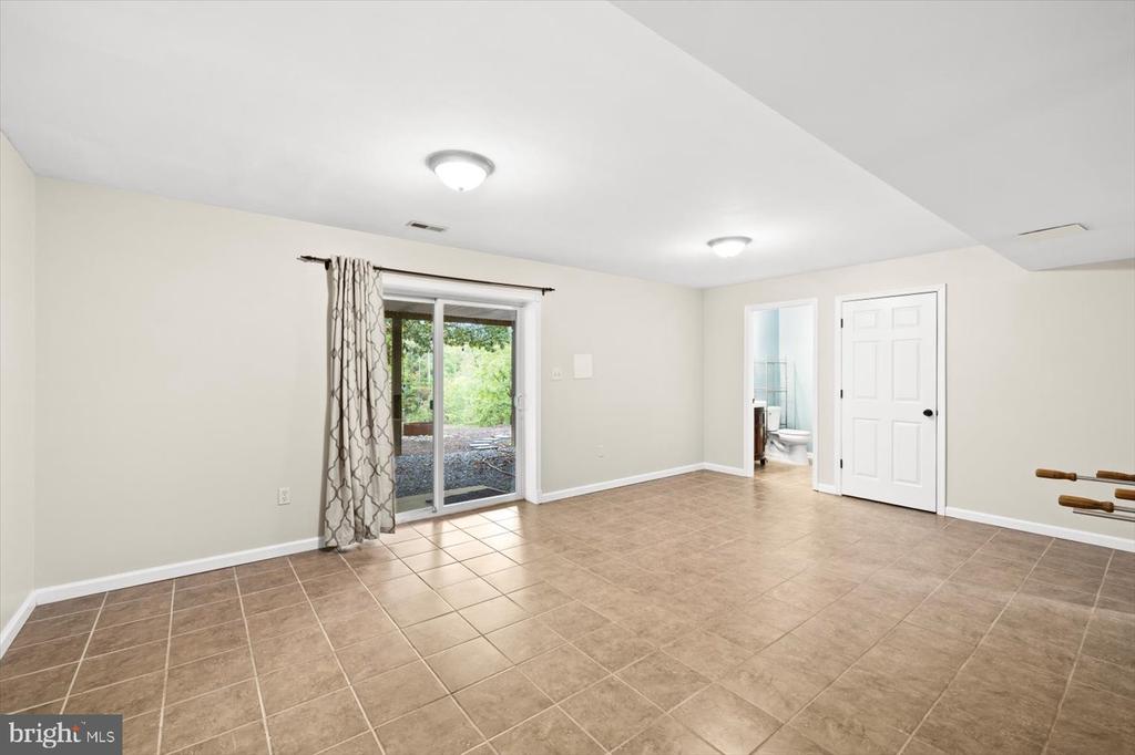 3712 W GLEN DOWER DR, FREDERICKSBURG, Virginia 22408, 3 Bedrooms Bedrooms, ,2 BathroomsBathrooms,Residential,3712 W GLEN DOWER DR,VASP2036908 MLS # VASP2036908