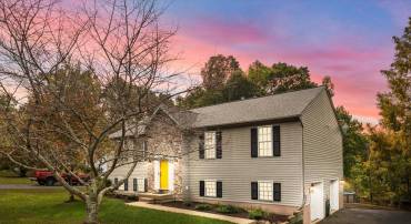 3712 W GLEN DOWER DR, FREDERICKSBURG, Virginia 22408, 3 Bedrooms Bedrooms, ,2 BathroomsBathrooms,Residential,3712 W GLEN DOWER DR,VASP2036908 MLS # VASP2036908