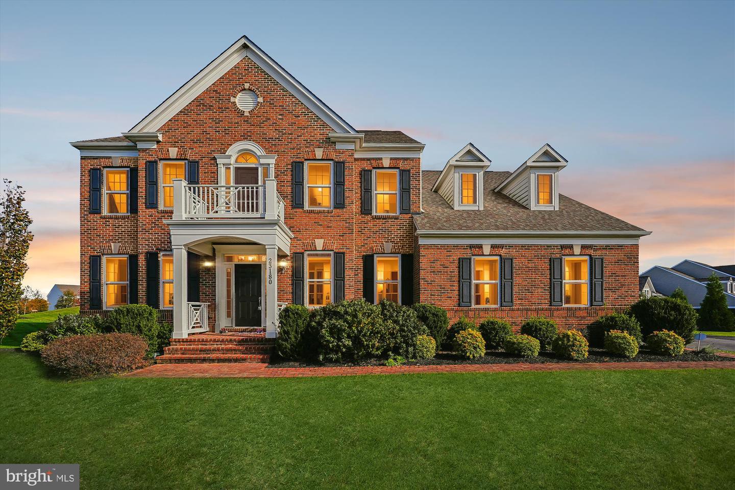 23180 RIVER HIGHLANDS CT, LEESBURG, Virginia 20175, 5 Bedrooms Bedrooms, ,4 BathroomsBathrooms,Residential,For sale,23180 RIVER HIGHLANDS CT,VALO2103504 MLS # VALO2103504