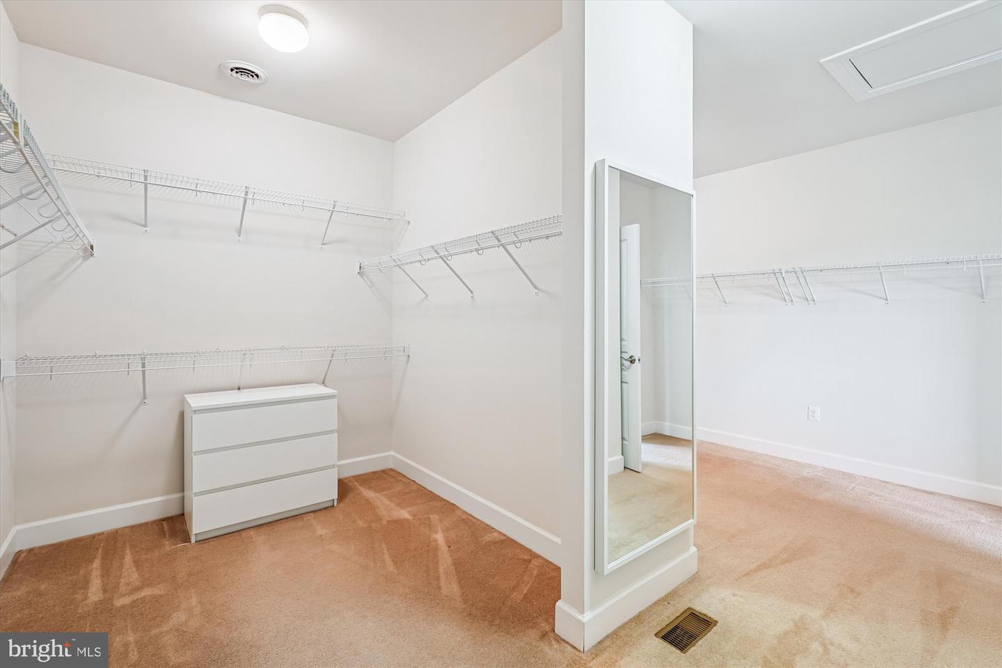 23180 RIVER HIGHLANDS CT, LEESBURG, Virginia 20175, 5 Bedrooms Bedrooms, ,4 BathroomsBathrooms,Residential,For sale,23180 RIVER HIGHLANDS CT,VALO2103504 MLS # VALO2103504 23180 RIVER HIGHLANDS CT, LEESBURG, Virginia 20175, 5 Bedrooms Bedrooms, ,4 BathroomsBathrooms,Residential,For sale,23180 RIVER HIGHLANDS CT,VALO2103504 MLS # VALO2103504