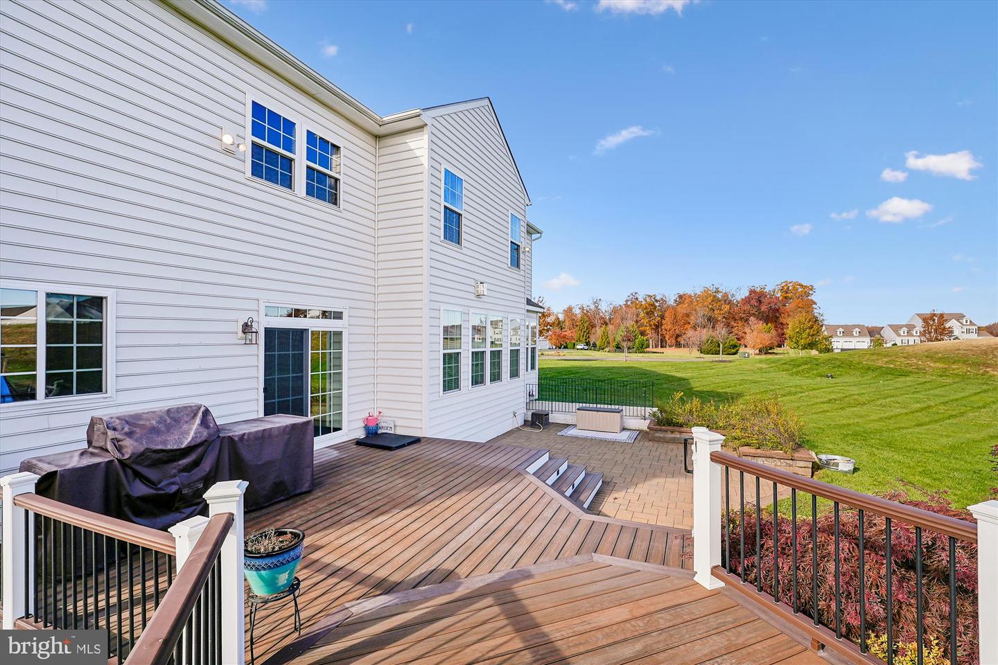 23180 RIVER HIGHLANDS CT, LEESBURG, Virginia 20175, 5 Bedrooms Bedrooms, ,4 BathroomsBathrooms,Residential,For sale,23180 RIVER HIGHLANDS CT,VALO2103504 MLS # VALO2103504