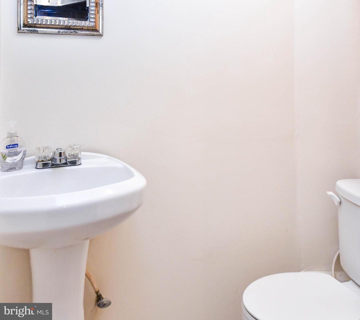 4002 ALABAMA AVE SE, WASHINGTON, District Of Columbia 20020, 3 Bedrooms Bedrooms, ,1 BathroomBathrooms,Residential,For sale,4002 ALABAMA AVE SE,DCDC2213076 MLS # DCDC2213076 4002 ALABAMA AVE SE, WASHINGTON, District Of Columbia 20020, 3 Bedrooms Bedrooms, ,1 BathroomBathrooms,Residential,For sale,4002 ALABAMA AVE SE,DCDC2213076 MLS # DCDC2213076