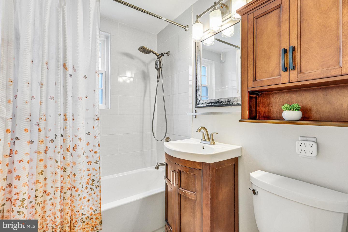 4628-A 28TH RD S #A, ARLINGTON, Virginia 22206, 2 Bedrooms Bedrooms, ,1 BathroomBathrooms,Residential,For sale,4628-A 28TH RD S #A,VAAR2062052 MLS # VAAR2062052 4628-A 28TH RD S #A, ARLINGTON, Virginia 22206, 2 Bedrooms Bedrooms, ,1 BathroomBathrooms,Residential,For sale,4628-A 28TH RD S #A,VAAR2062052 MLS # VAAR2062052