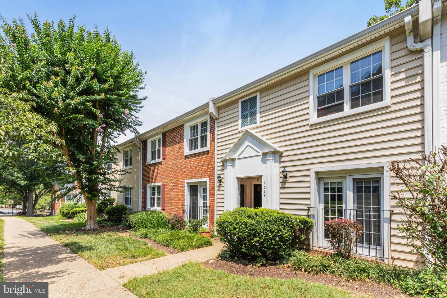 4628-A 28TH RD S #A, ARLINGTON, Virginia 22206, 2 Bedrooms Bedrooms, ,1 BathroomBathrooms,Residential,For sale,4628-A 28TH RD S #A,VAAR2062052 MLS # VAAR2062052 4628-A 28TH RD S #A, ARLINGTON, Virginia 22206, 2 Bedrooms Bedrooms, ,1 BathroomBathrooms,Residential,For sale,4628-A 28TH RD S #A,VAAR2062052 MLS # VAAR2062052