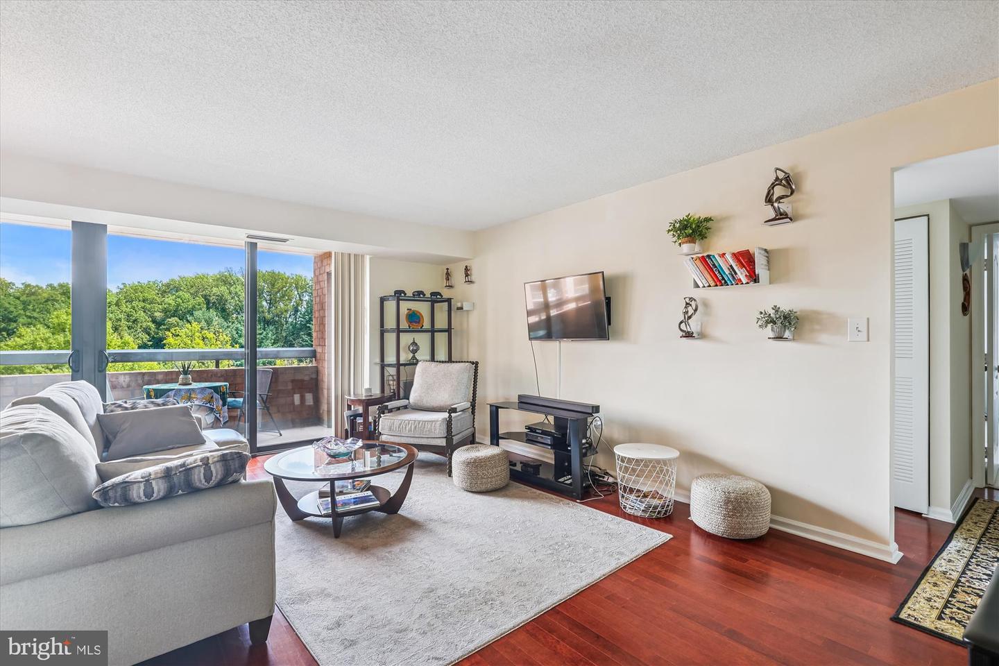 2230 GEORGE C MARSHALL DR #617, FALLS CHURCH, Virginia 22043, 2 Bedrooms Bedrooms, 7 Rooms Rooms,2 BathroomsBathrooms,Residential,For sale,2230 GEORGE C MARSHALL DR #617,VAFX2261006 MLS # VAFX2261006 2230 GEORGE C MARSHALL DR #617, FALLS CHURCH, Virginia 22043, 2 Bedrooms Bedrooms, 7 Rooms Rooms,2 BathroomsBathrooms,Residential,For sale,2230 GEORGE C MARSHALL DR #617,VAFX2261006 MLS # VAFX2261006