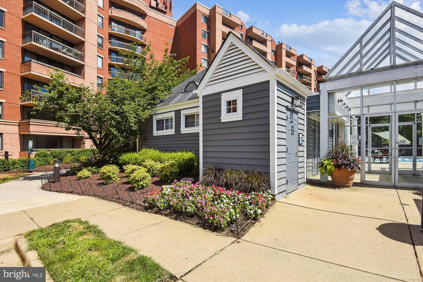 2230 GEORGE C MARSHALL DR #617, FALLS CHURCH, Virginia 22043, 2 Bedrooms Bedrooms, 7 Rooms Rooms,2 BathroomsBathrooms,Residential,For sale,2230 GEORGE C MARSHALL DR #617,VAFX2261006 MLS # VAFX2261006 2230 GEORGE C MARSHALL DR #617, FALLS CHURCH, Virginia 22043, 2 Bedrooms Bedrooms, 7 Rooms Rooms,2 BathroomsBathrooms,Residential,For sale,2230 GEORGE C MARSHALL DR #617,VAFX2261006 MLS # VAFX2261006