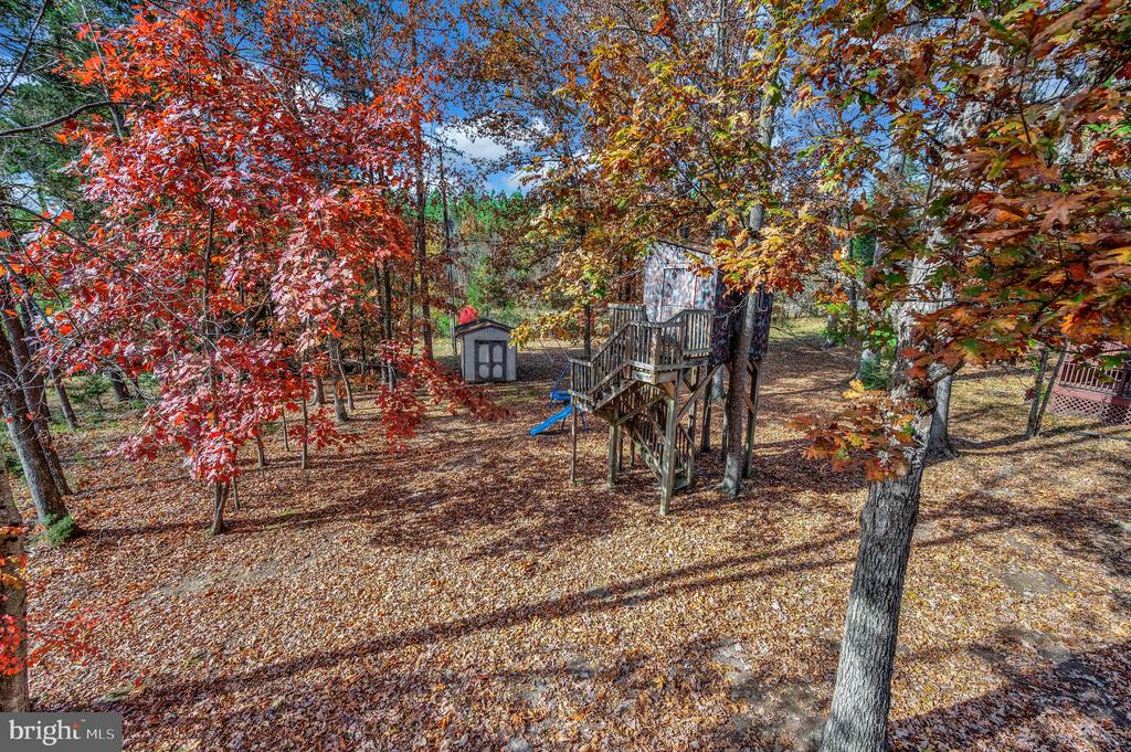 205 FAIRFAX LN, LOCUST GROVE, Virginia 22508, 4 Bedrooms Bedrooms, ,3 BathroomsBathrooms,Residential,205 FAIRFAX LN,VAOR2012730 MLS # VAOR2012730