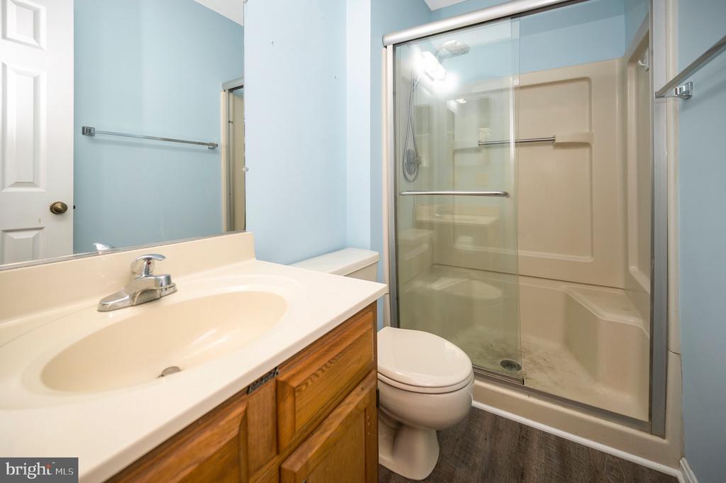 205 FAIRFAX LN, LOCUST GROVE, Virginia 22508, 4 Bedrooms Bedrooms, ,3 BathroomsBathrooms,Residential,205 FAIRFAX LN,VAOR2012730 MLS # VAOR2012730