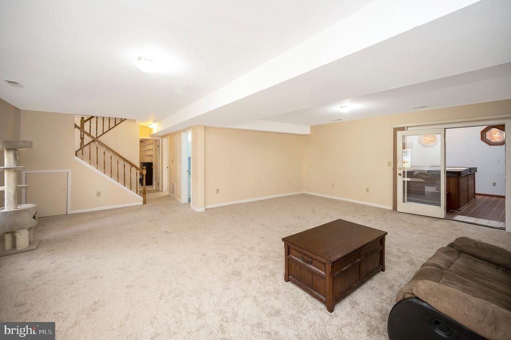 205 FAIRFAX LN, LOCUST GROVE, Virginia 22508, 4 Bedrooms Bedrooms, ,3 BathroomsBathrooms,Residential,205 FAIRFAX LN,VAOR2012730 MLS # VAOR2012730