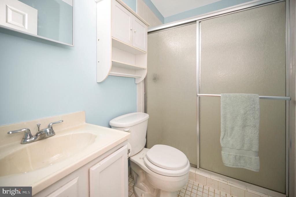 205 FAIRFAX LN, LOCUST GROVE, Virginia 22508, 4 Bedrooms Bedrooms, ,3 BathroomsBathrooms,Residential,205 FAIRFAX LN,VAOR2012730 MLS # VAOR2012730