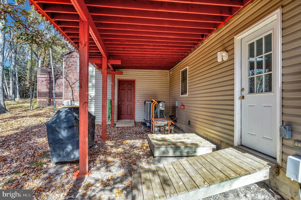 205 FAIRFAX LN, LOCUST GROVE, Virginia 22508, 4 Bedrooms Bedrooms, ,3 BathroomsBathrooms,Residential,205 FAIRFAX LN,VAOR2012730 MLS # VAOR2012730