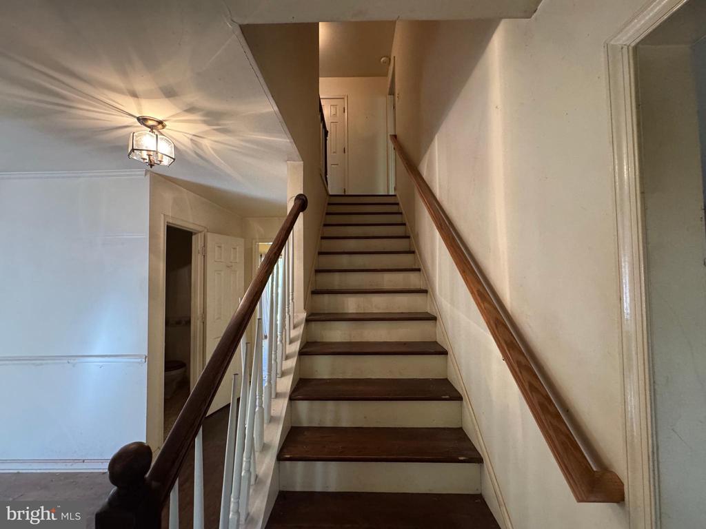 8742 HUNT TRL, WARRENTON, Virginia, 4 Bedrooms Bedrooms, ,2 BathroomsBathrooms,Residential,8742 HUNT TRL,VAFQ2019440 MLS # VAFQ2019440 8742 HUNT TRL, WARRENTON, Virginia, 4 Bedrooms Bedrooms, ,2 BathroomsBathrooms,Residential,8742 HUNT TRL,VAFQ2019440 MLS # VAFQ2019440